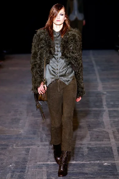 Look 1
